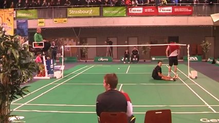 Julien MAIO : joli coup au badminton