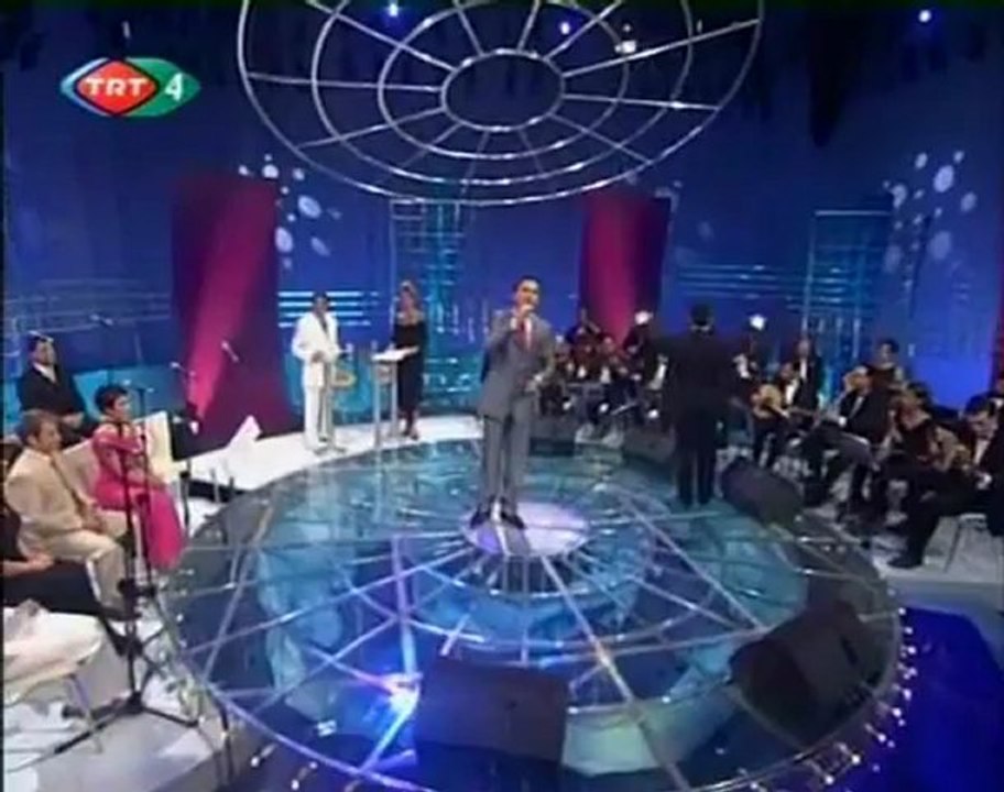 BEKİR ÜNLÜATAER £££ Bu Ateşi Sen Yaktın İçime Gel de Sen Söndür