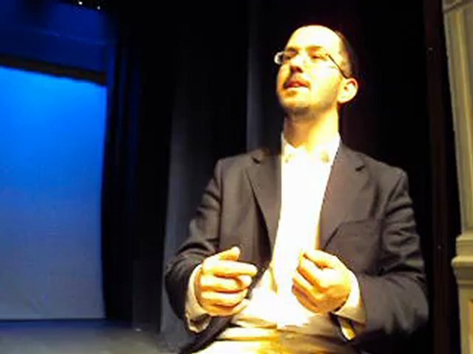 ESPERANÇAS NAUFRAGADAS NUM MAR DE LÁGRIMAS de Marco Caldeira - Mini-Entrevista