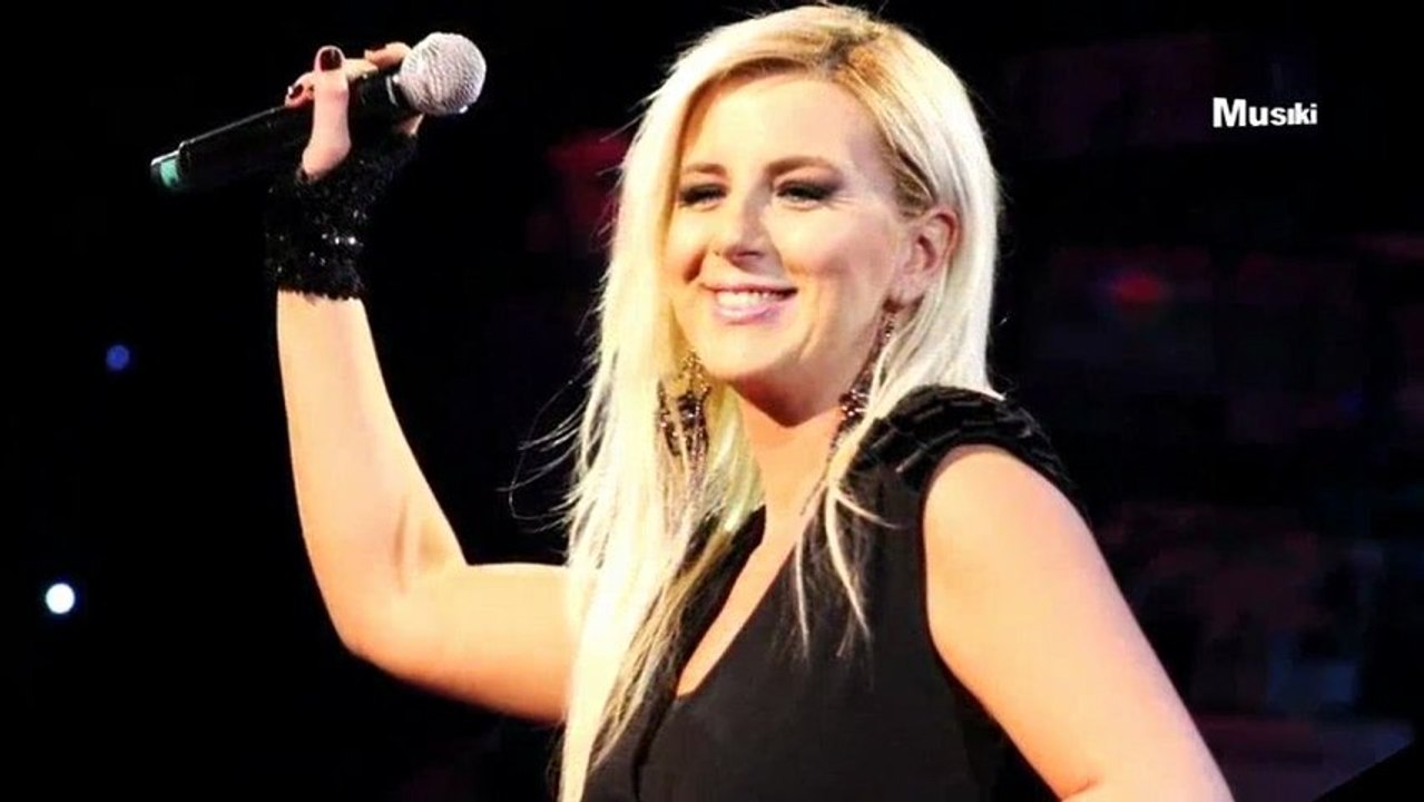 Ayşe İnak Ekiz ♫ Anlatılmaz Bin Dert İle geçiyor çileli ömrüm.HD