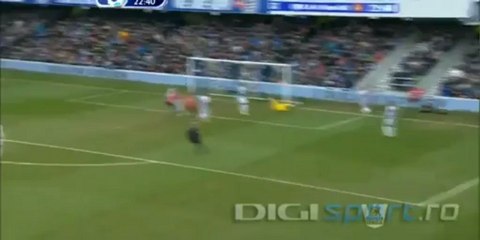 Van Persie Injury Manchester United vs Queens Park R. 23.02.2012