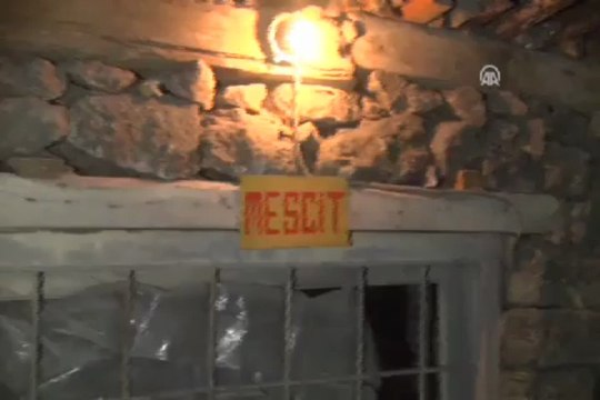 15 yıldır ''tuz mescitte'' ibadet ediyorlar