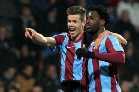 La machine à marquer Wilfried Bony frappe encore !