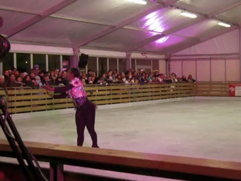 Surya Bonaly fait le show sur la patinoire de Cabourg