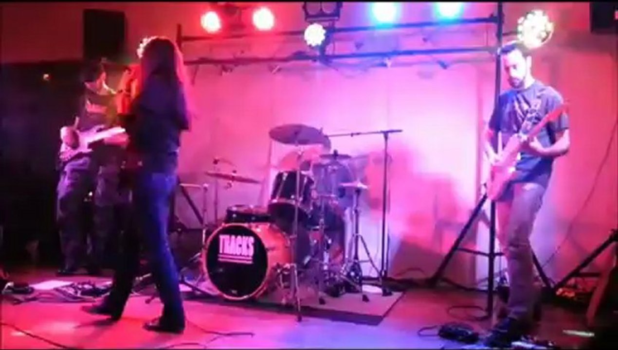 TRACKS - Hold the Line (Toto Cover) - w. B.Delacoux - 220213