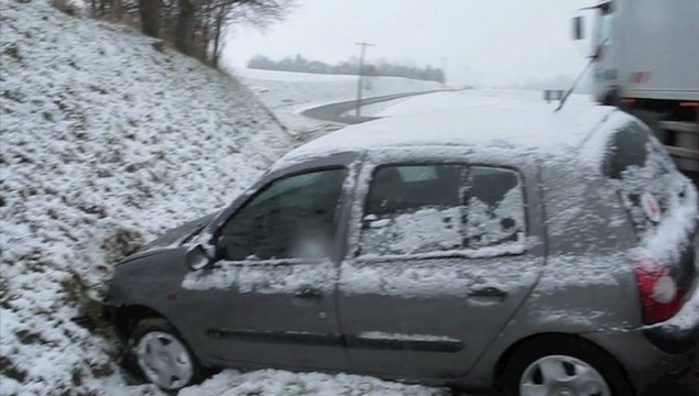 Verglas: sortie de route entre Paillart et Breteuil ce lundi matin