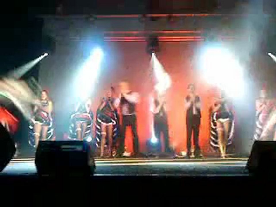 Spectacle de cabaret -Revue Prestige