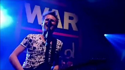 Muse - Panic Station (live WAR CHILD 2013)