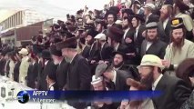 Jérusalem: les ultra-orthodoxes célèbrent Pourim