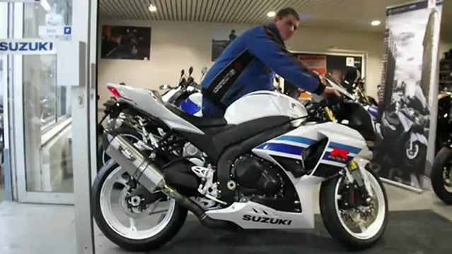 Pot YOSHIMURA de la GSX-R 1 MILLION SUZUKI LA DEFENSE