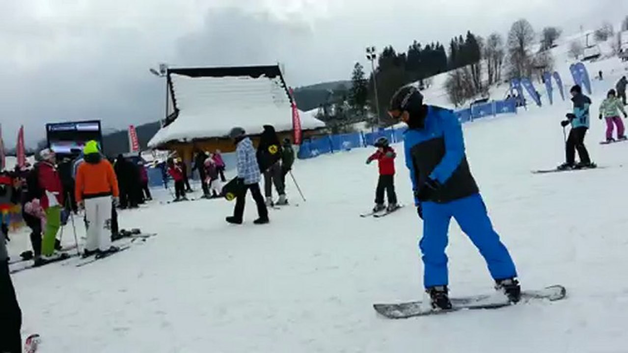 Witów 23.02.2013. pokazowy zjazd na snowboardzie w wykonaniu Agnieszki S.