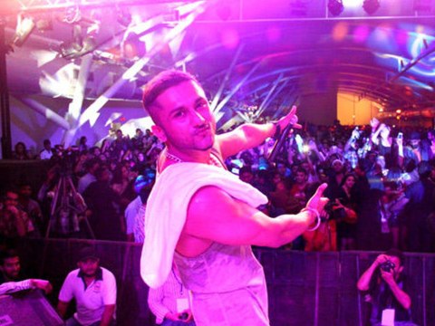 Honey Singh Performs Live