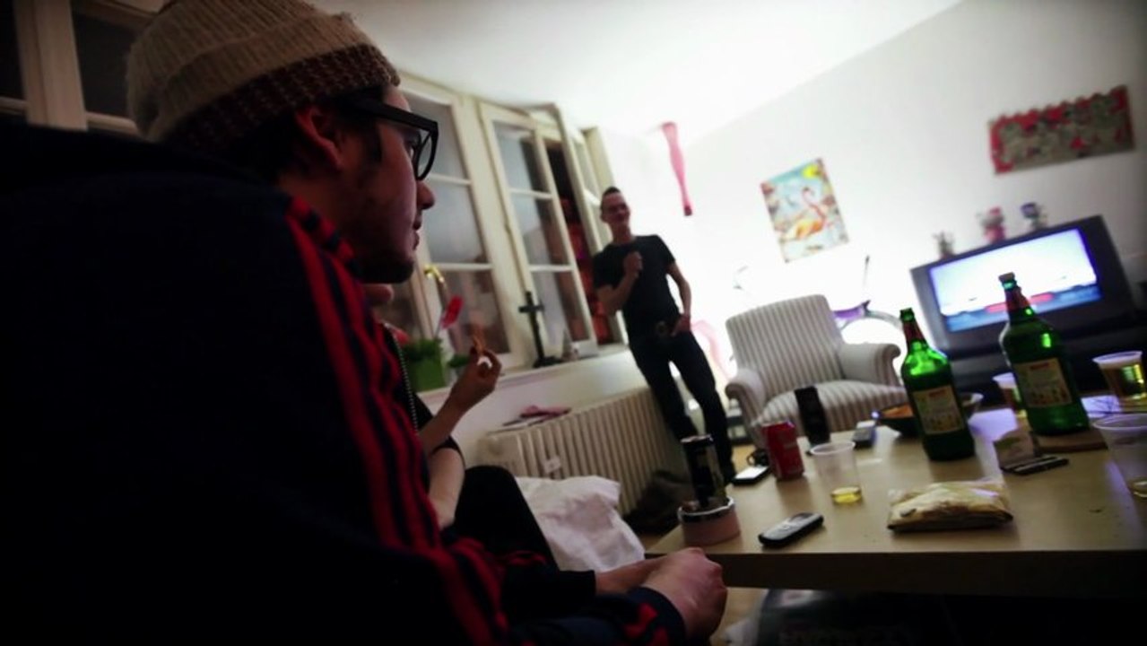 #070 POSTERBOY MACHINE - Baby doll (Scene De Bain | Saison 3)