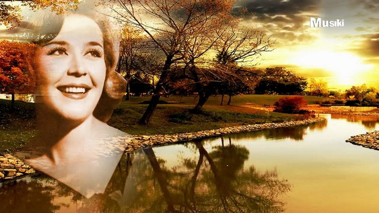 Nesrin sipahi ♫ Bir nigah et ne olur halime ey gonca dehen.HD