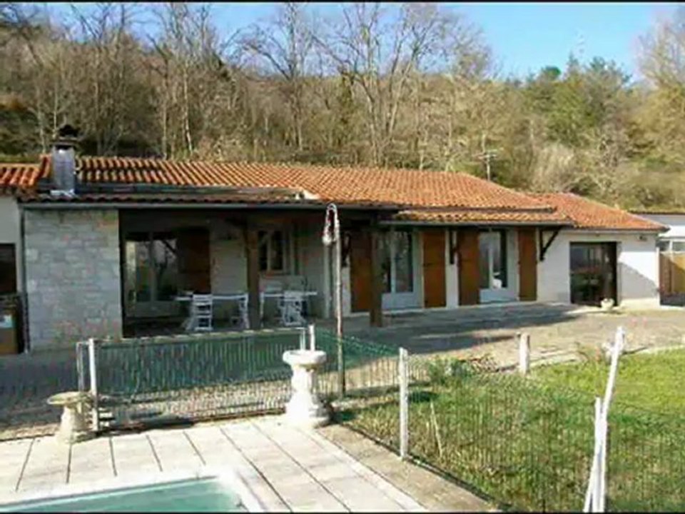 PN2638 Vente immobilier Tarn. Sur les coteaux d'Albi, maison  de plain pied d'environ 150 m² de SH,  3 chambres, terrain arboré clos  2900 m², piscine, portail électrique.