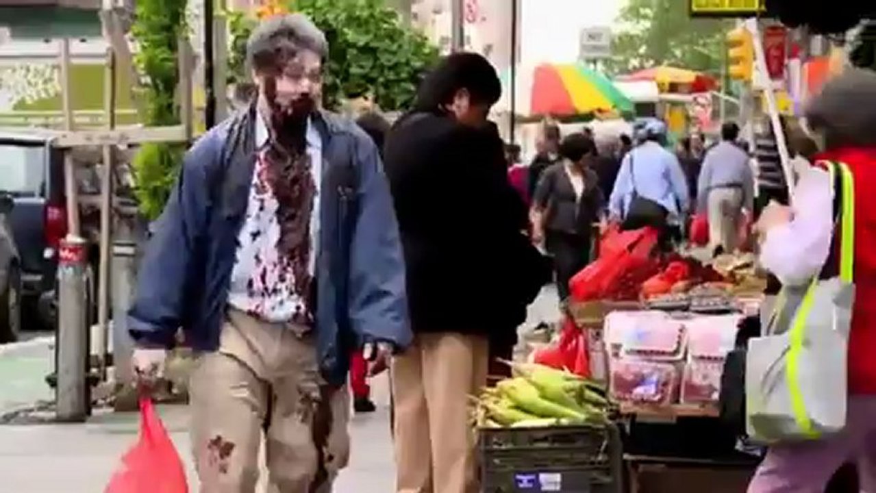 Bunu Türkiye'de Yapsalar - İnanılmaz Zombi Şakası