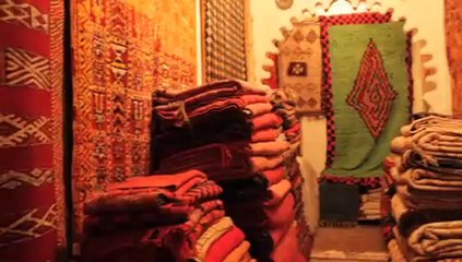 Bleu de Fes /bleudefes.com/tapis tableau abstrait