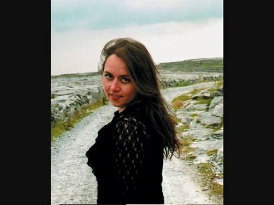 Bean Phaidin, Lasairfhiona Ni Chonaola(360p_H.264-AAC)