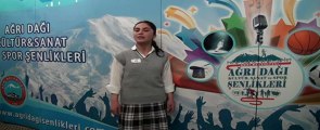 Liseler Arası Türk Halk Müziği Ses Yarışması İkincisi Ümmü Gülsüm Hasar