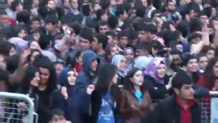 Ağrı 15 Nisan Kurtuluş Şenlikleri Konser Görüntüsü