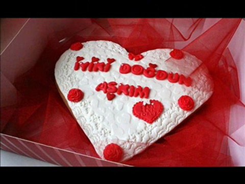 Doğum Günün Kutlu Olsun Aşkım Seni Çok Seviyorum