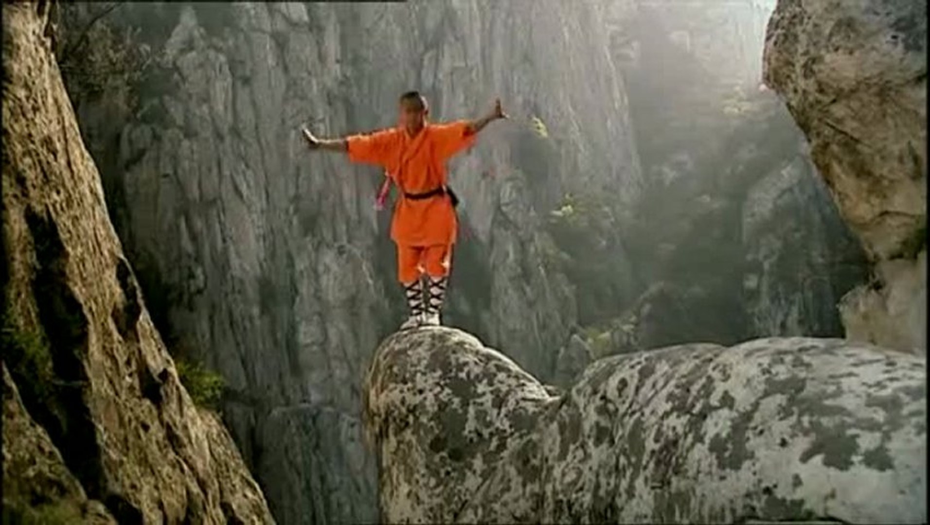 Loto y Espada Monjes Shaolin - Vidéo Dailymotion