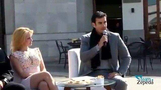 David Zepeda @davidzepeda1 en la presentación de @MentirParaVivir en Hermosillo @RosyOcampo