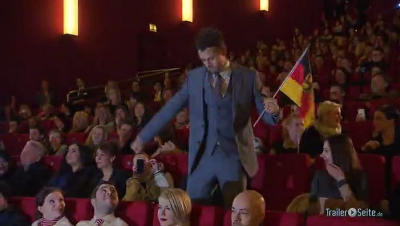 Josh Duhamel tanzt den Harlem Shake in Berlin