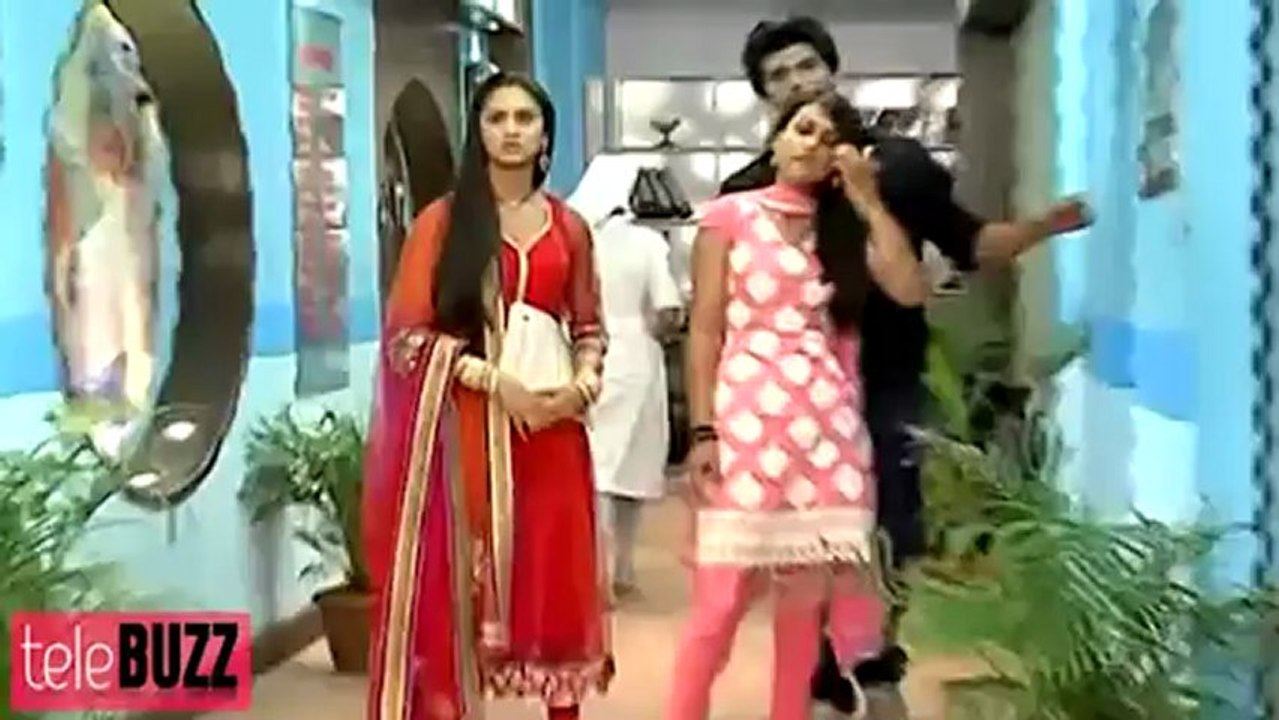 Maanvi TO GET PREGNANT & FAINT in Ek Hazaaron Mein Meri Behna Hain 22nd February 2013