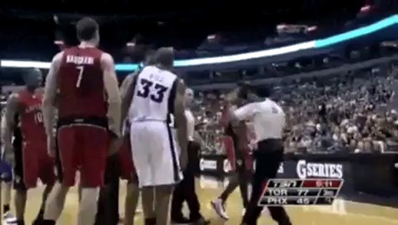 Reggie Evans and Grant Hill slapped each other