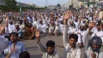 Karachi killings raise sectarian fears