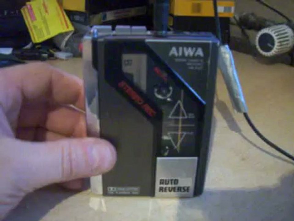 AIWA HS-F07 WALKMAN Recorder full Working very RAR