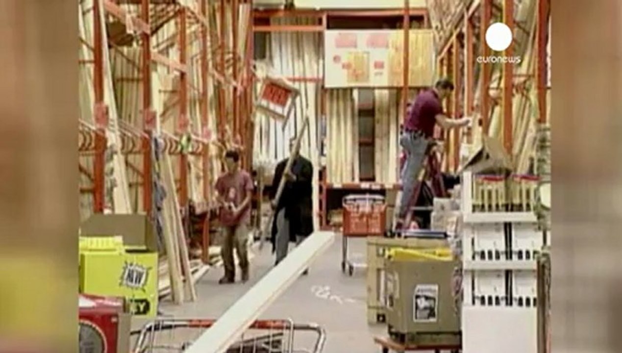 Ben Bernanke excluye retirar los estímulos monetarios...