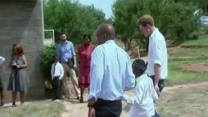 Harry coloca a mão na massa