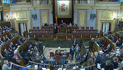 José Zaragoza deja el grupo del PSOE en el Congreso y el partido multa a los diputados díscolos