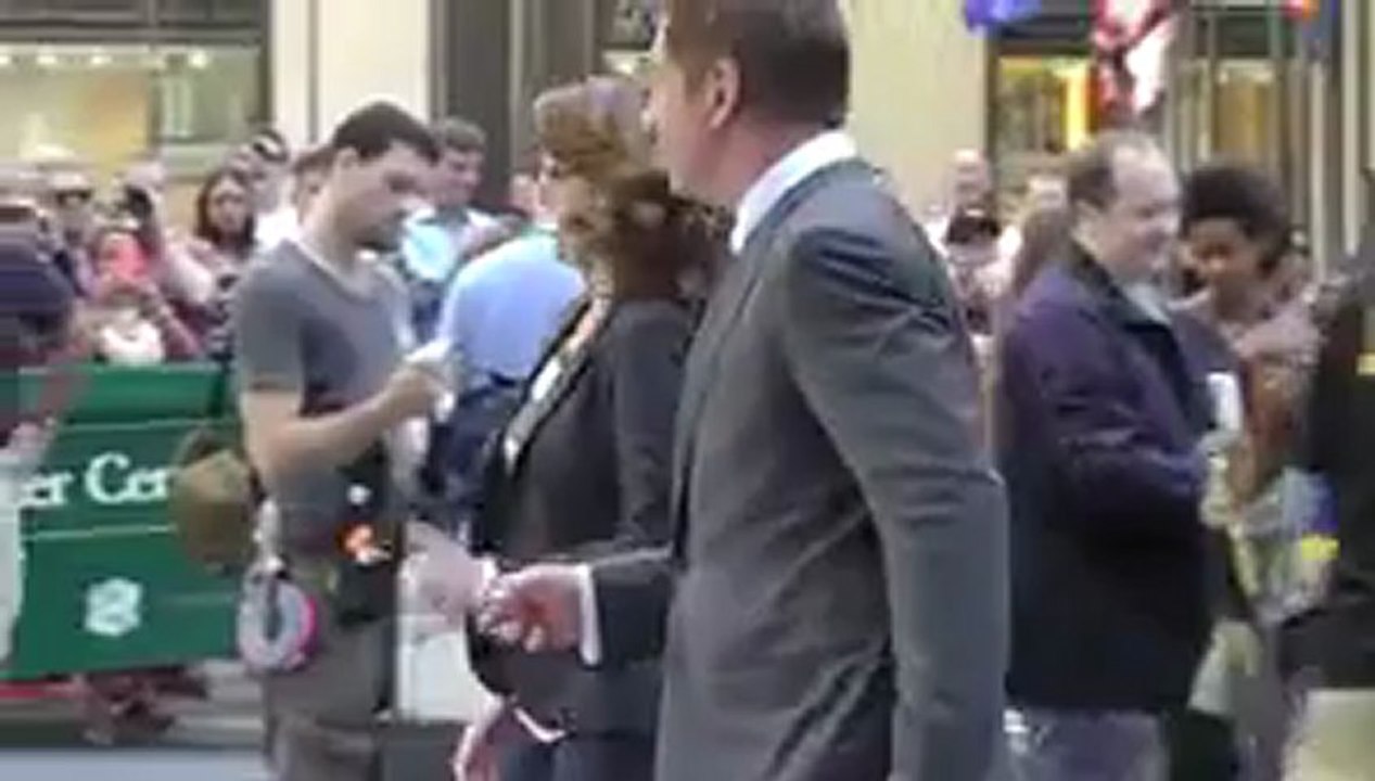 Tina Fey Won't Host 2014 Oscars