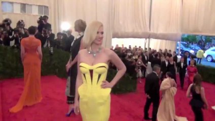 Liam Hemsworth aurait trompé Miley Cyrus