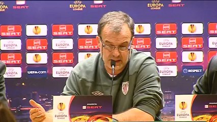 Bielsa quiere prudencia y ambición ante el Schalke'04 de Raúl