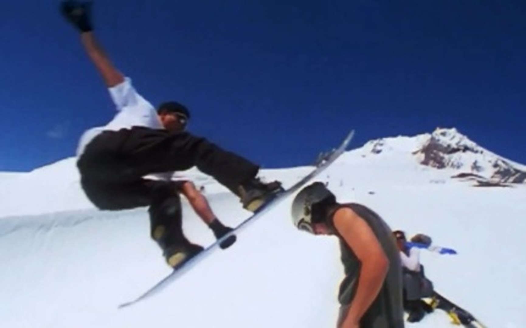 joyous snowboarding ride 8 tips for snowboarding in powder