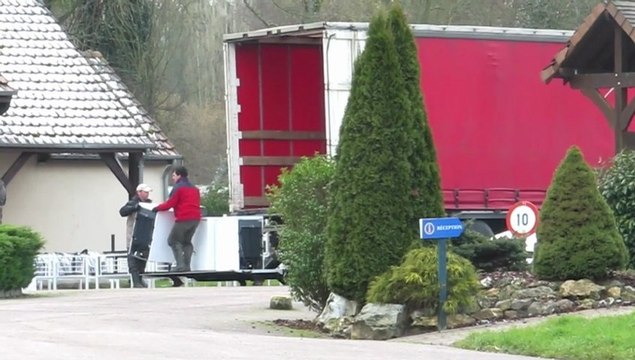 La Ferté-Gaucher : des déménageurs vident le camping Le Flower
