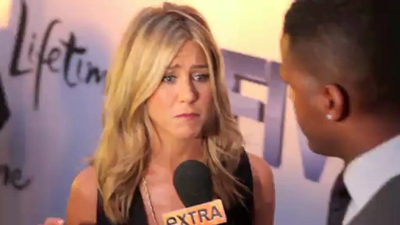 Aniston will kleine Hochzeit