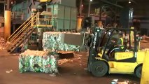 Recycler les bouteilles d’eau en plastique