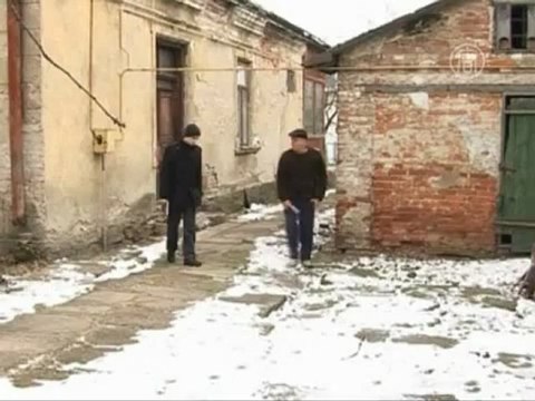 Во Львове до сих пор ходят по надгробьям