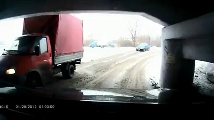 Тарасовка: Газель vs мост