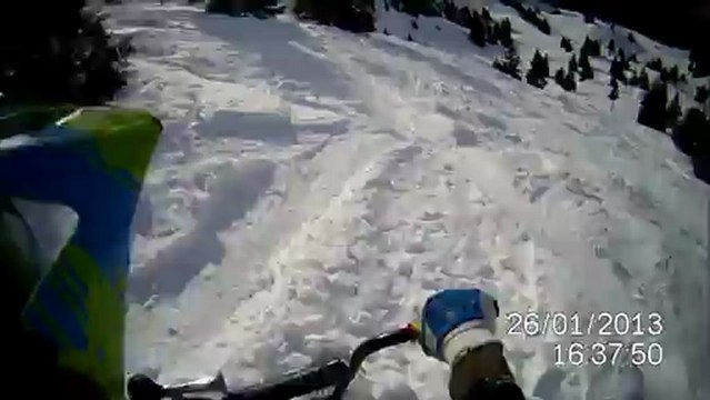 hors piste en snowscoot