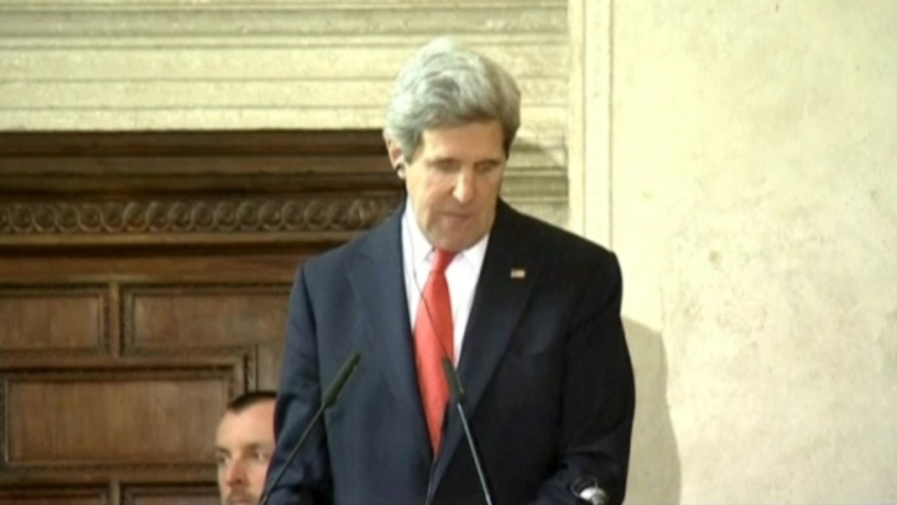 U.S. to give Syrian rebels medical, food aid, not arms