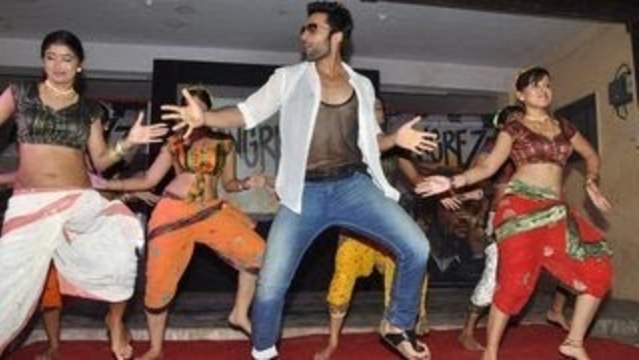 Jackky Bhagnani dances Gangnam Style- Bollywood Version