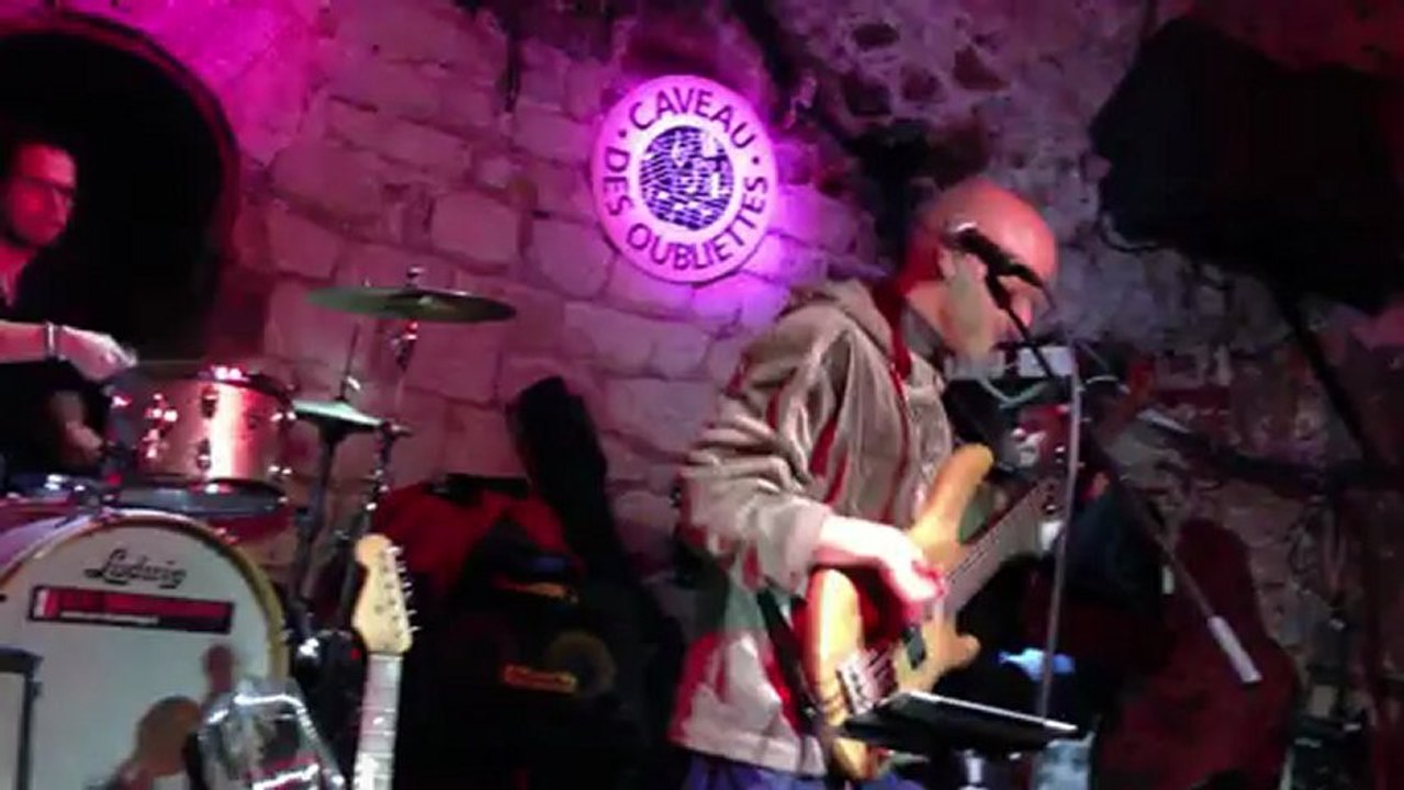 Dom Briki - Kiss Jam (Jam session caveau des oubliettes)