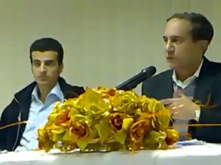 ‫3- د. أسامة الغزالى حرب يناقش مايكل فى فكرتة‬