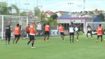 Paulinho régale à l'entraînement du Corinthians